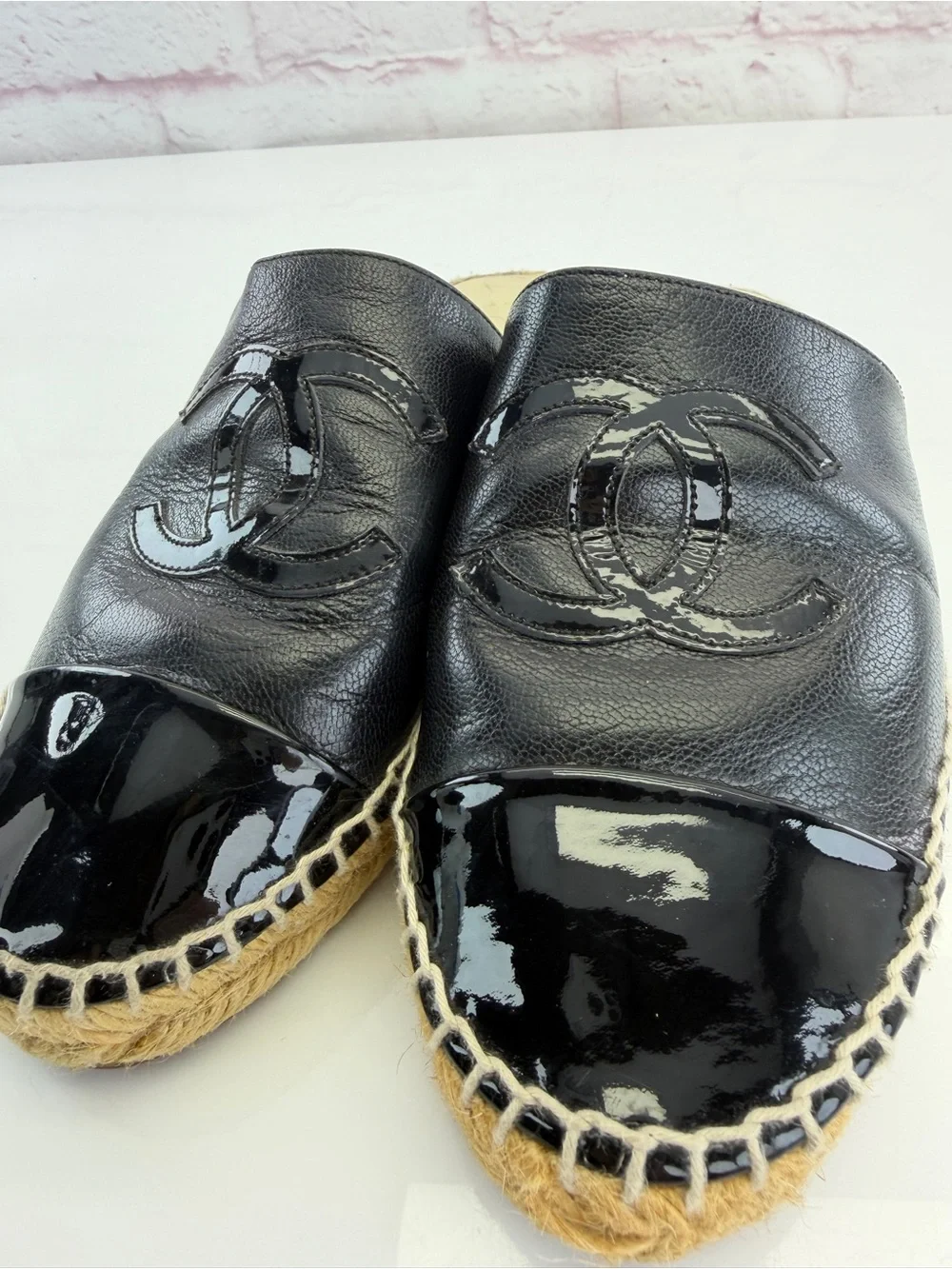 CHANEL authentic iridescent